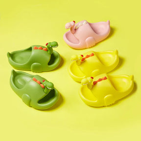 Chinelo Infantil Dinossauro Feliz