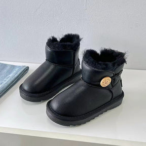 Bota Infantil Peludinha Botãozinho