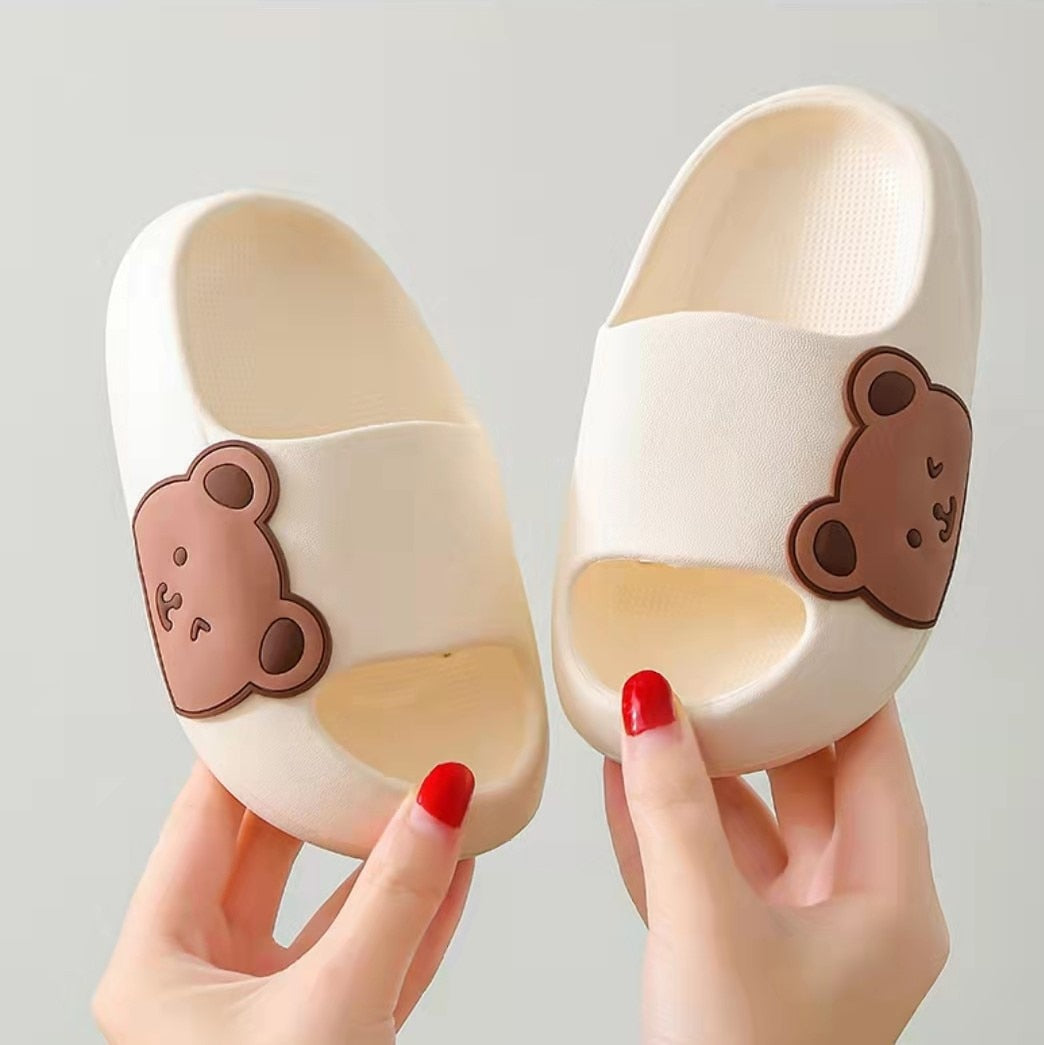 Chinelo Nuvem Infantil Divertido